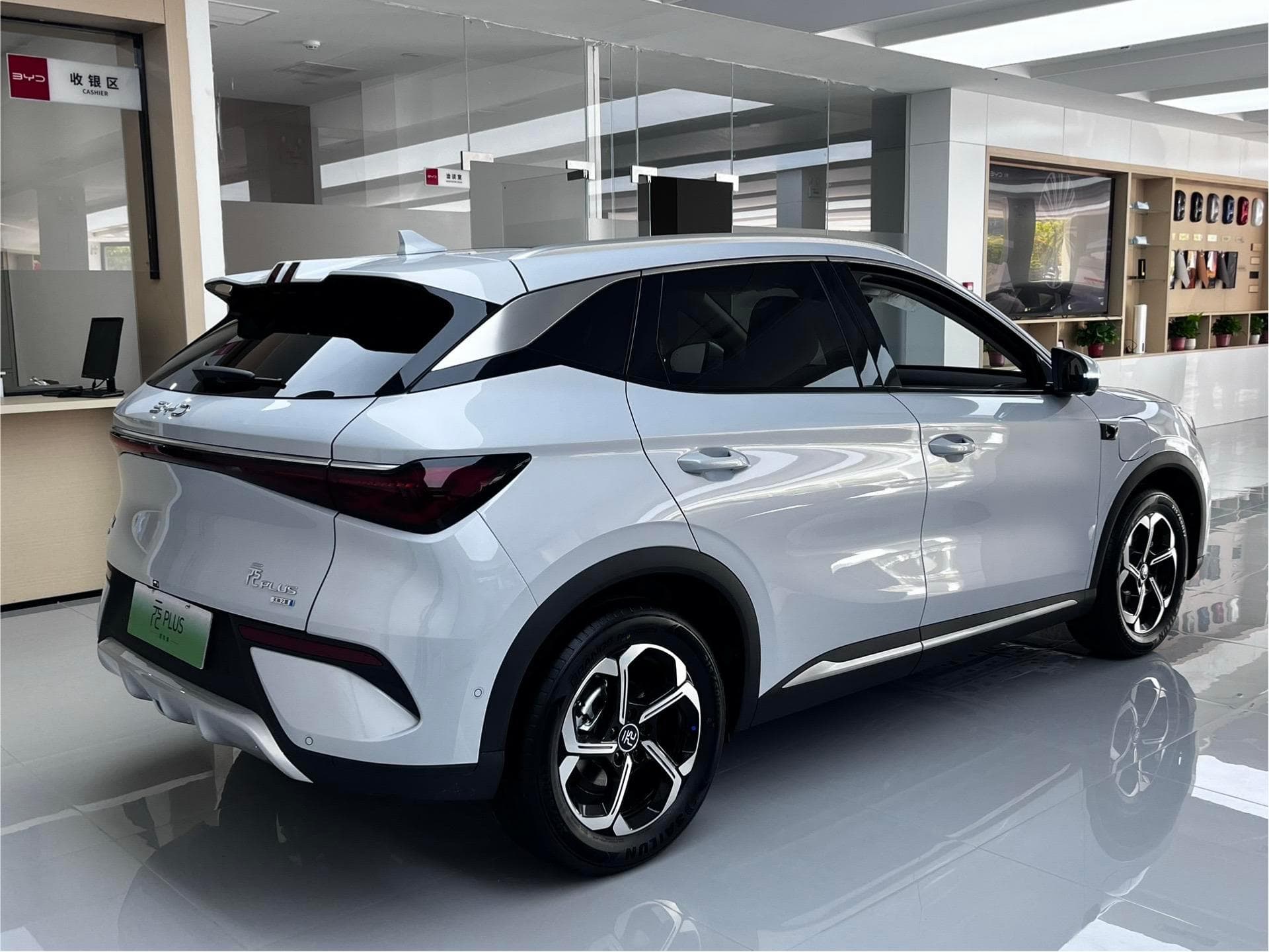 2025款 比亚迪 元PLUS 智驾版 430KM 领先型 2