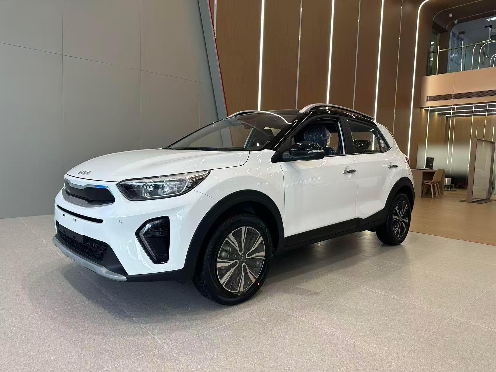 2026款 起亚 奕跑 1.4L 天窗版