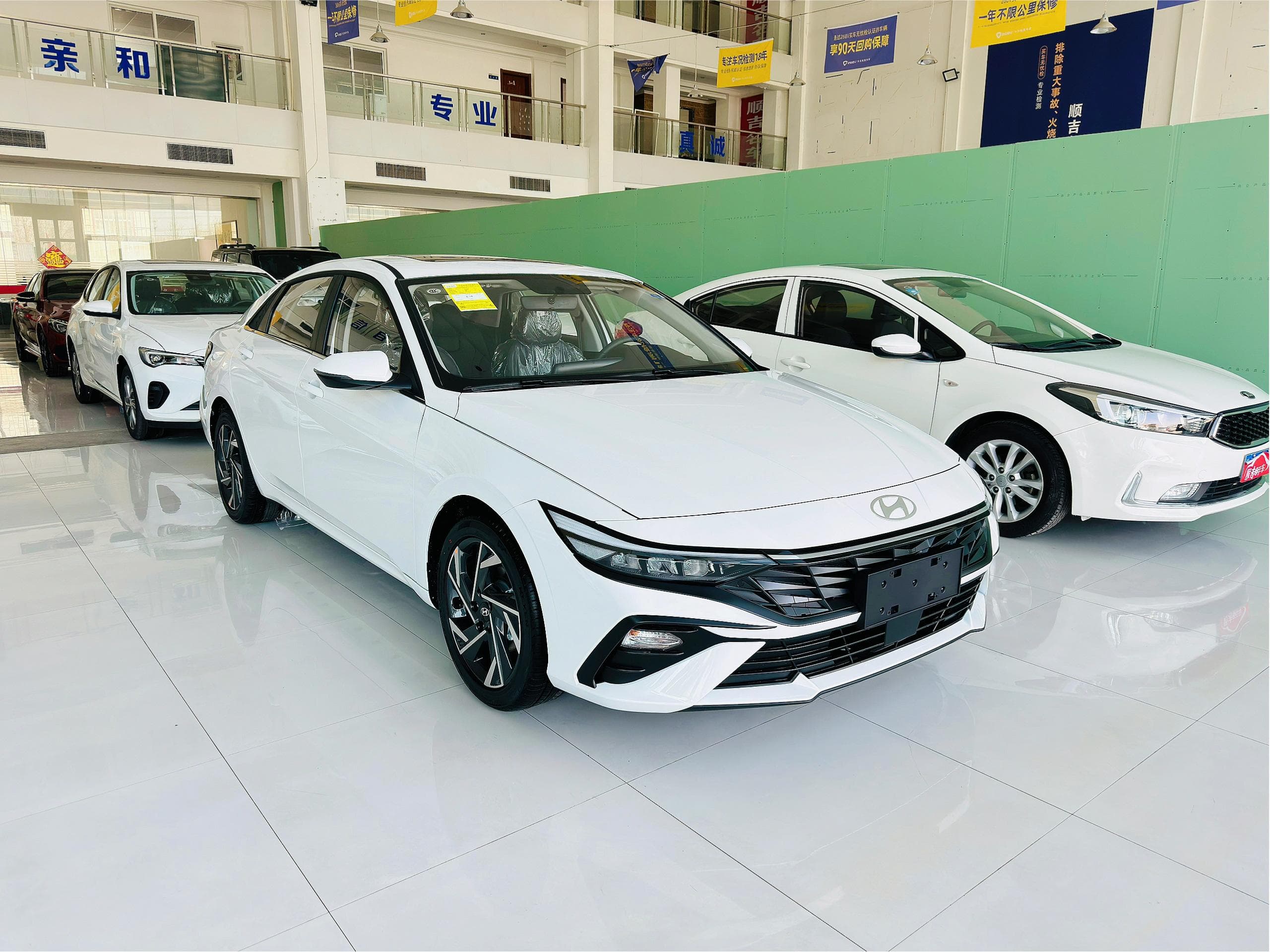 2023款 现代 伊兰特 1.5L CVT GLX 精英版