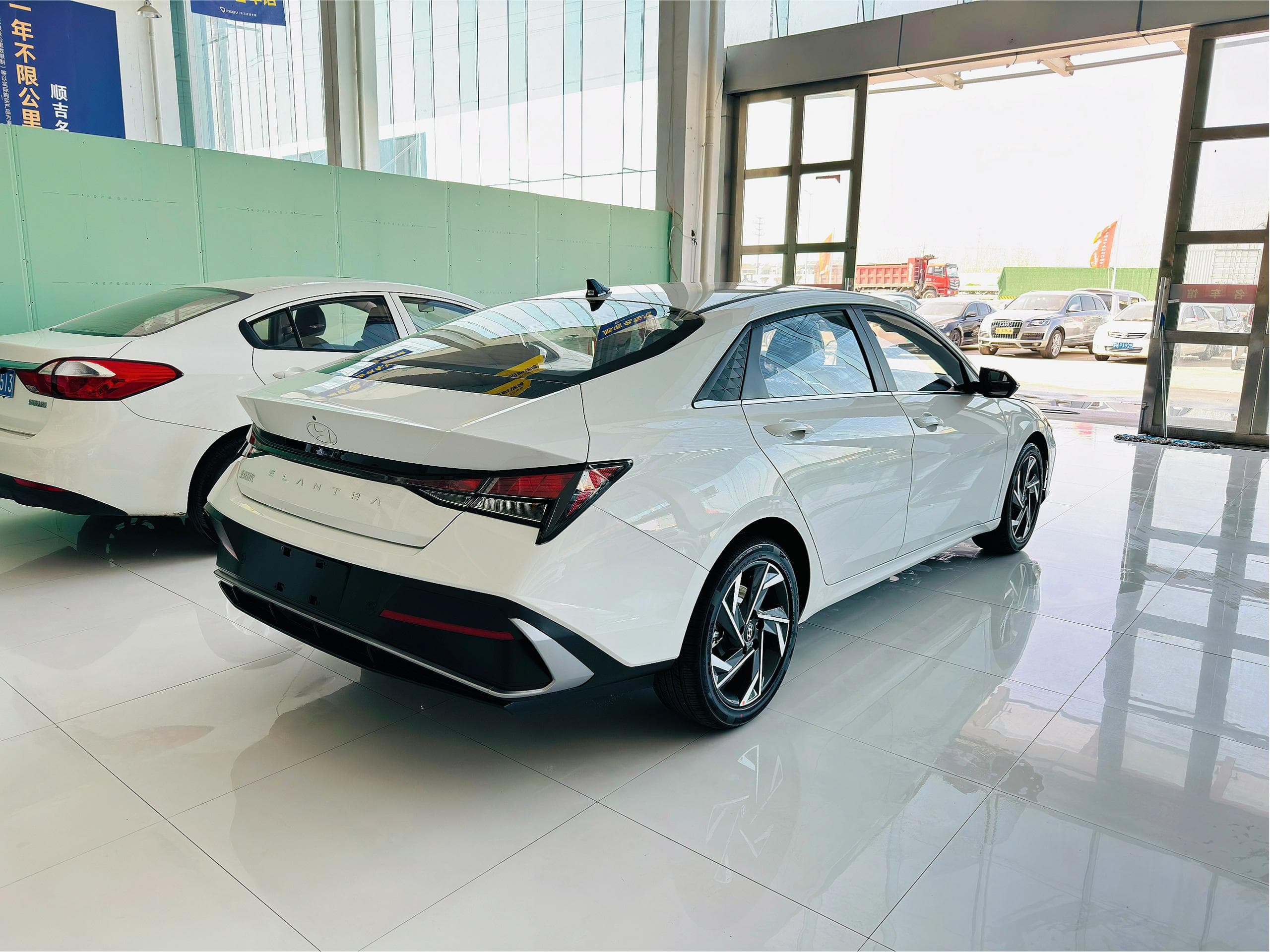 2023款 现代 伊兰特 1.5L CVT GLX 精英版