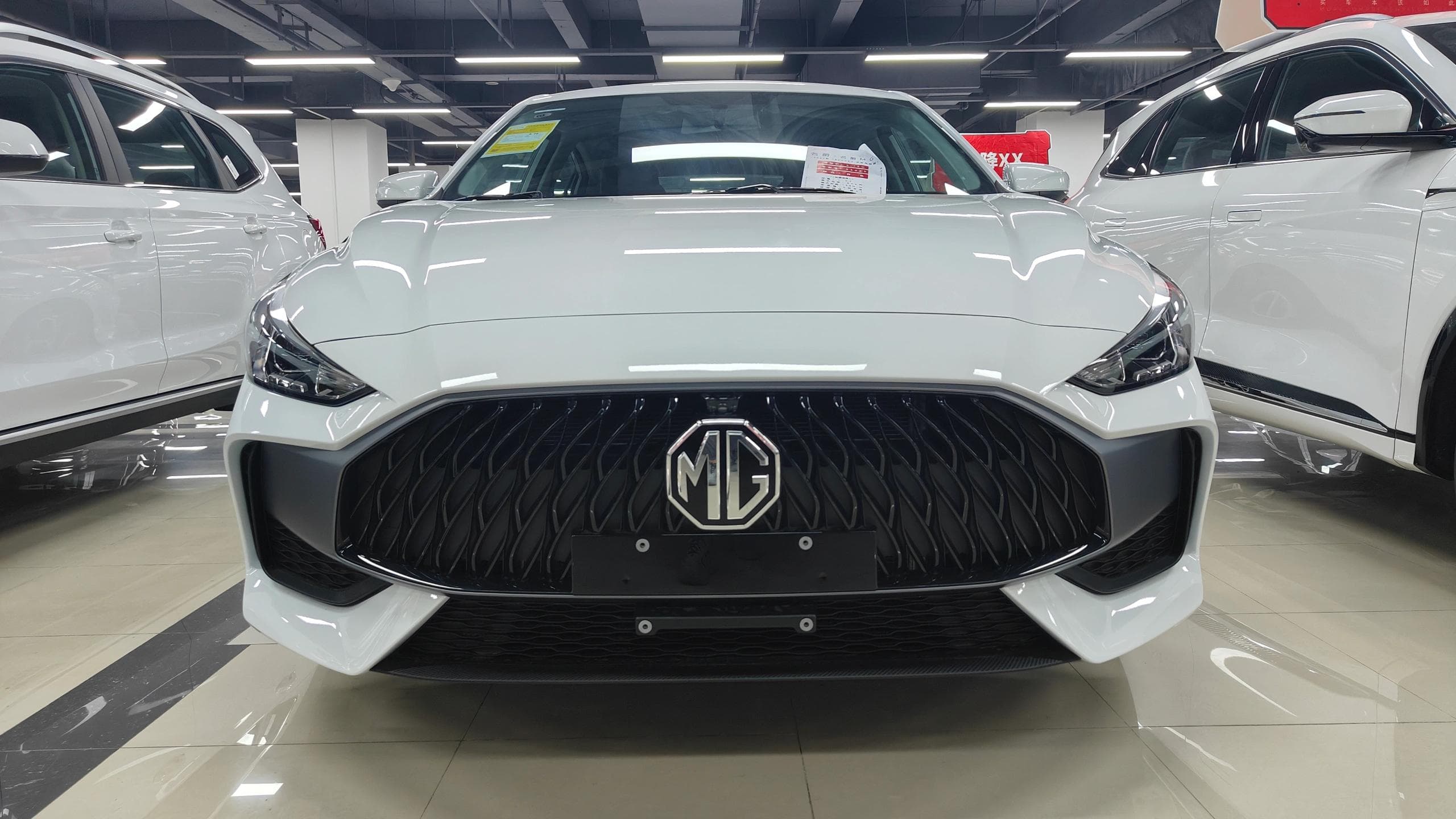 2023款 名爵 MG5 改款 180D VVT 手动风尚版