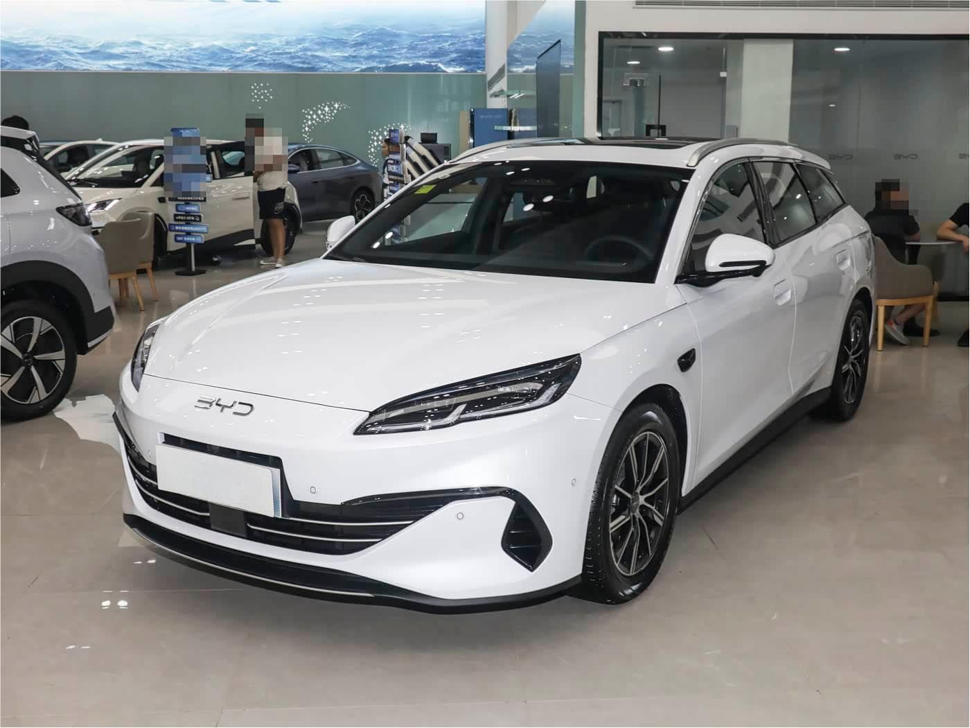 2025款 比亚迪 海豹06 DM-i 旅行版 150KM 尊享型 4