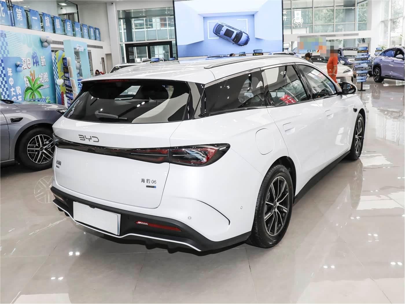 2025款 比亚迪 海豹06 DM-i 旅行版 150KM 尊享型 6