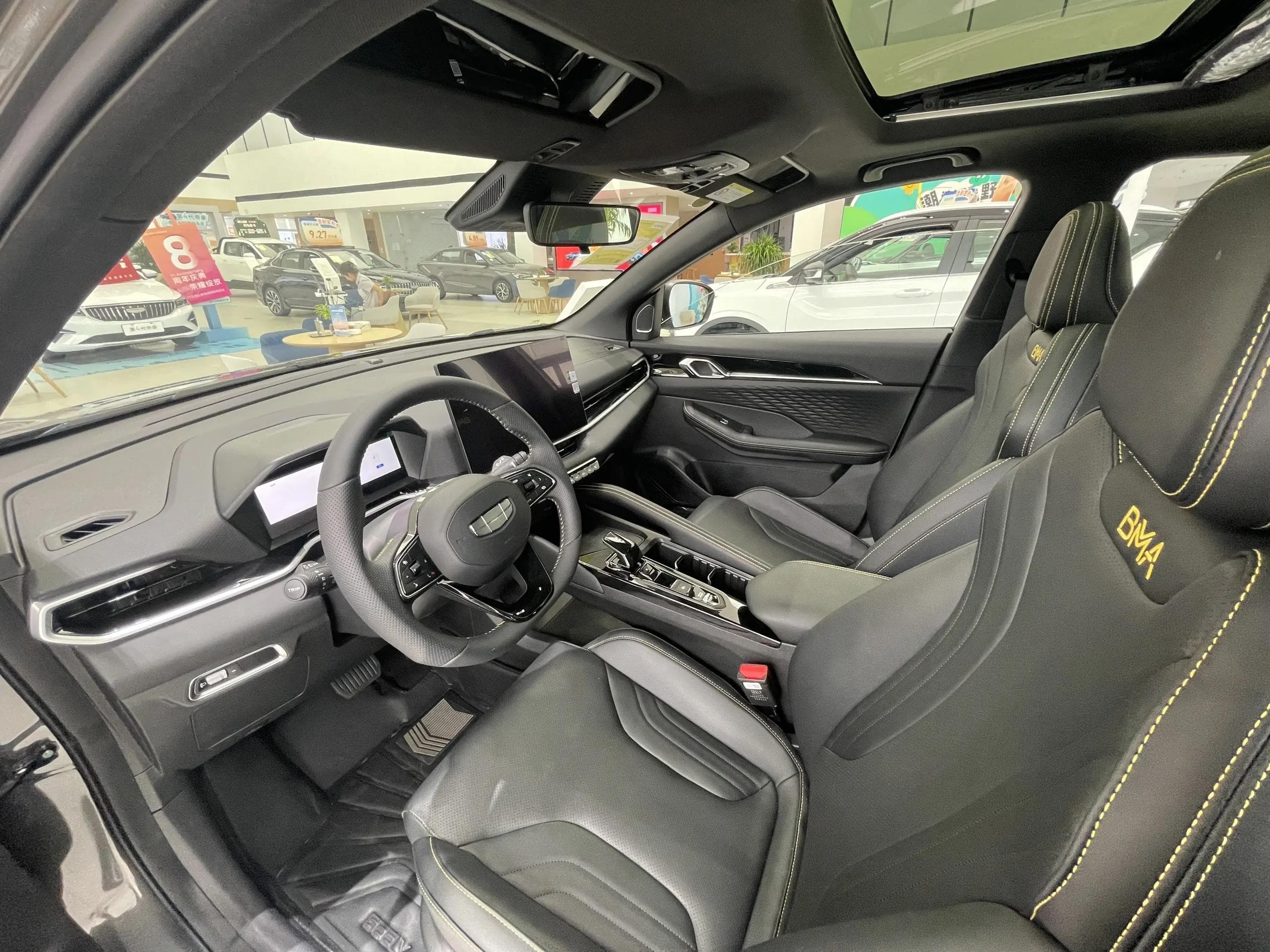 2025款 吉利 缤越 缤越L 1.5TD DCT 星耀 10