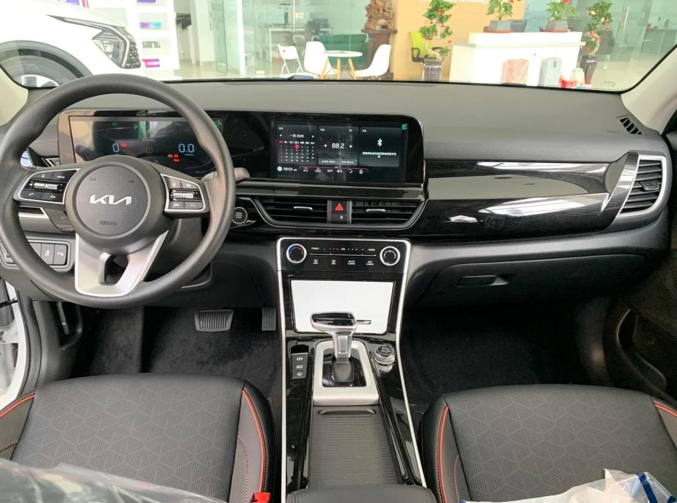 2026款 起亚 赛图斯 1.5L IVT 豪华舒享版 8