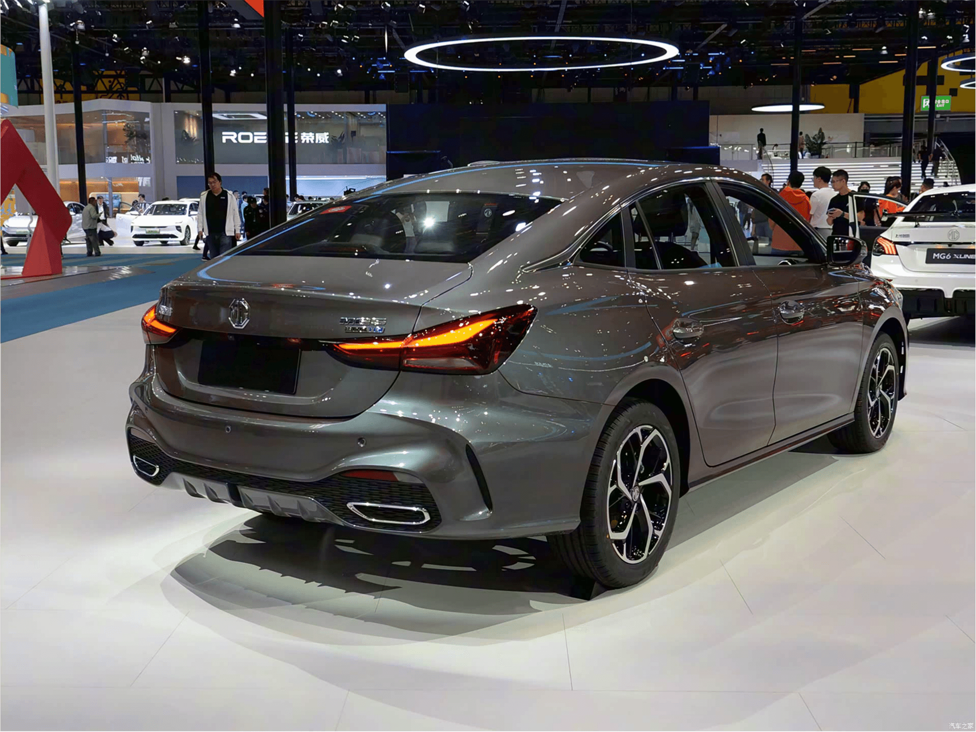 2026款 名爵 MG5 180D VVT 全球豪华版 11