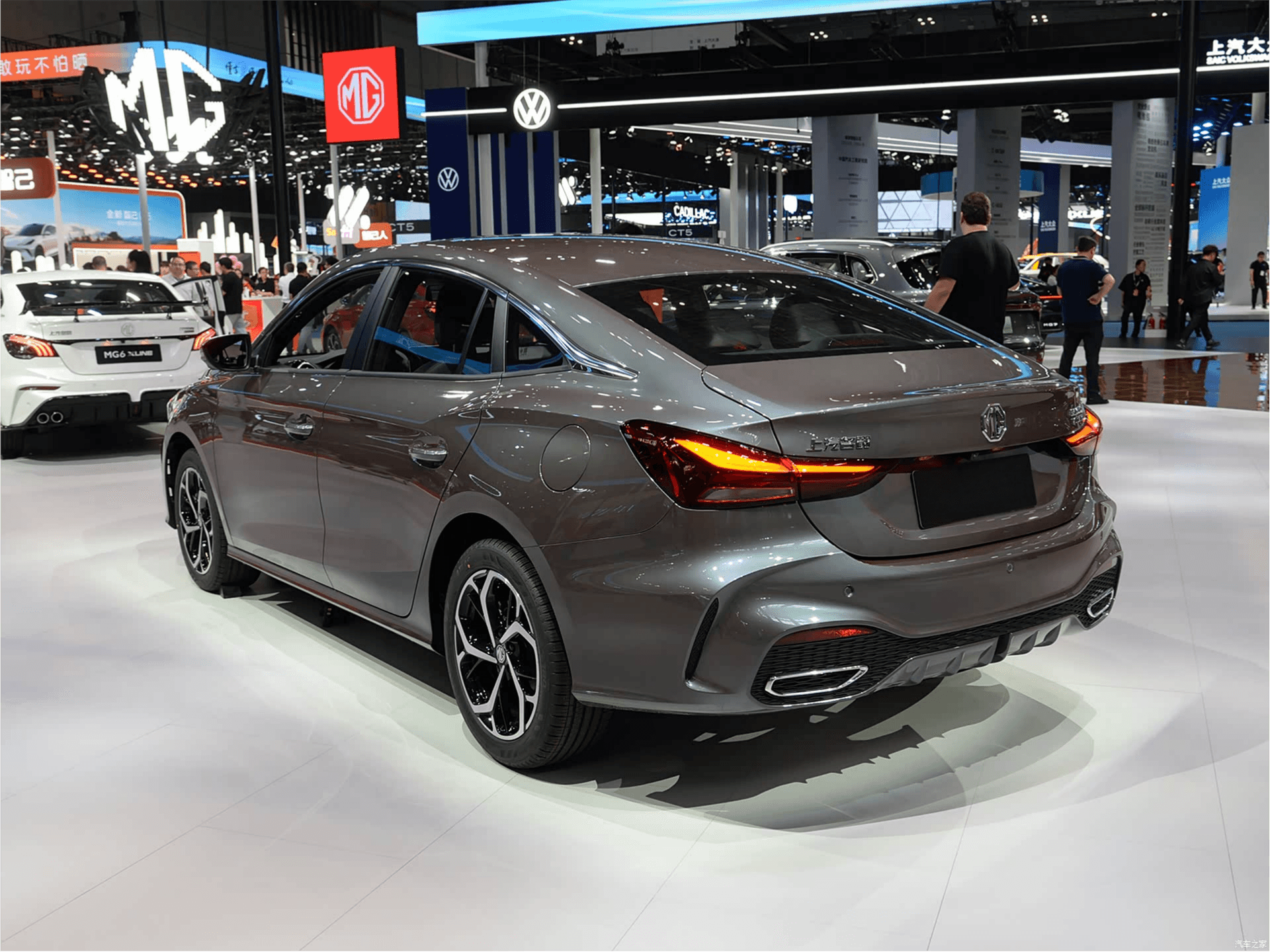 2026款 名爵 MG5 180D VVT 全球豪华版 10