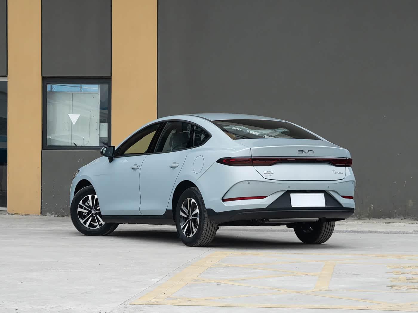 2026款 比亚迪 秦PLUS DM-i 128KM 进取型 5